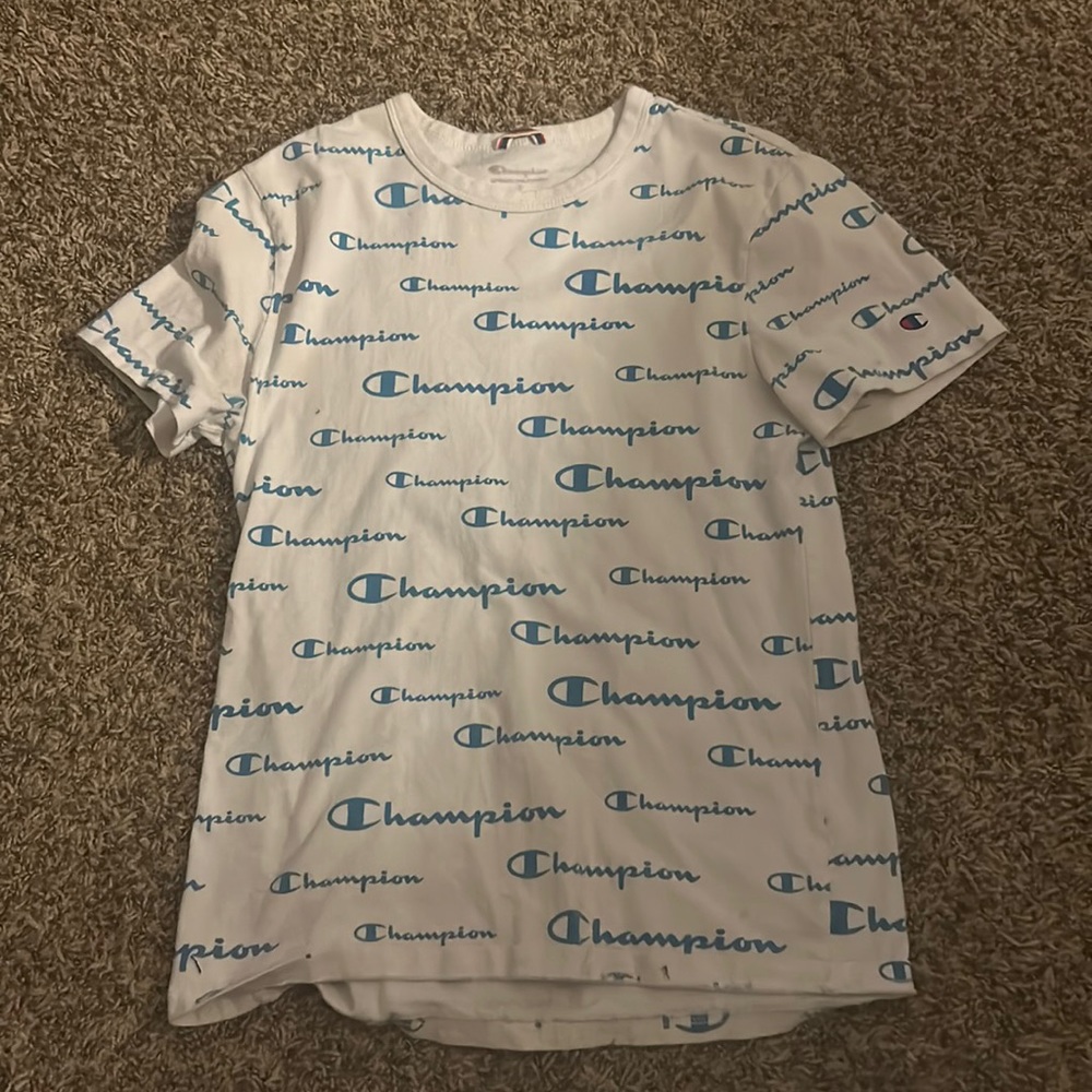 Champion T shirt size small